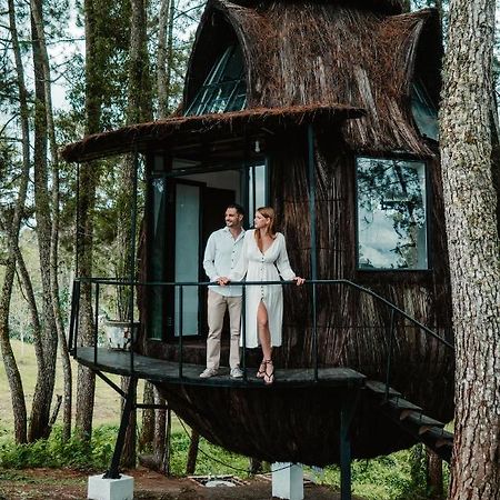 Toba Caldera Resort 빠라빳 외부 사진